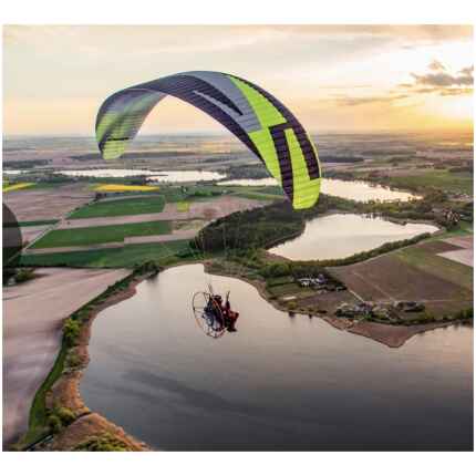 paramotor vliegen met Dudek Hadron 3 paramotor glider
