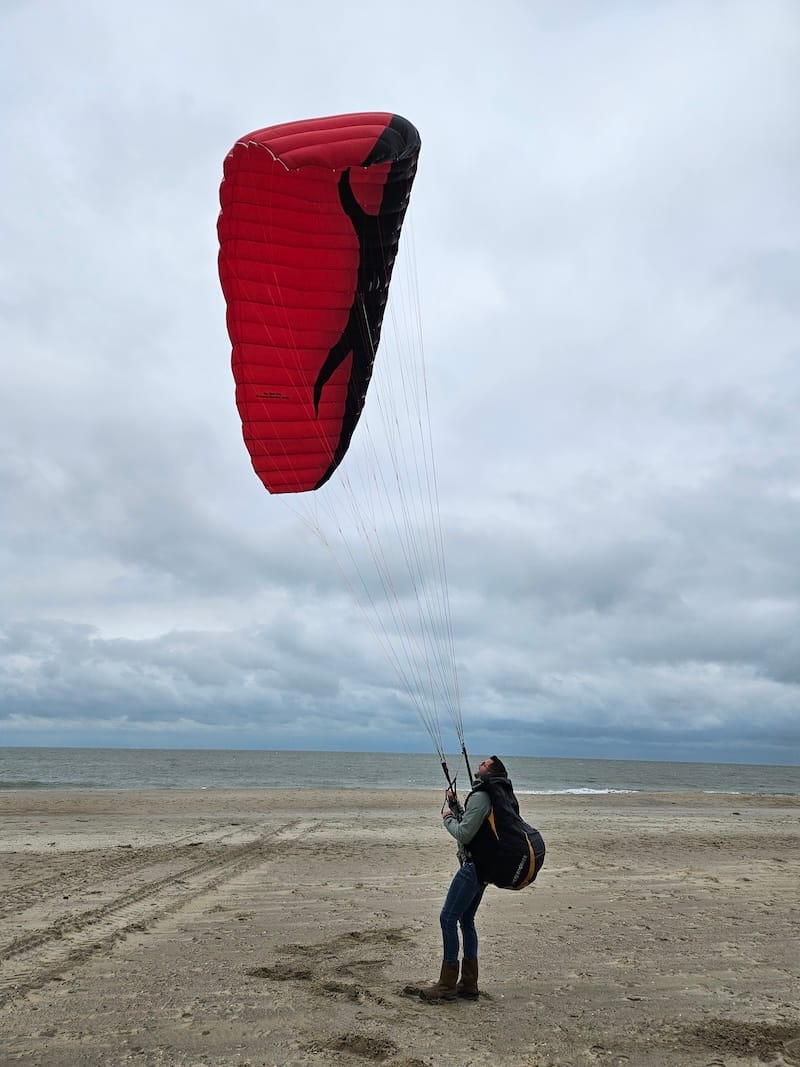 Paramotor training aan de kust.