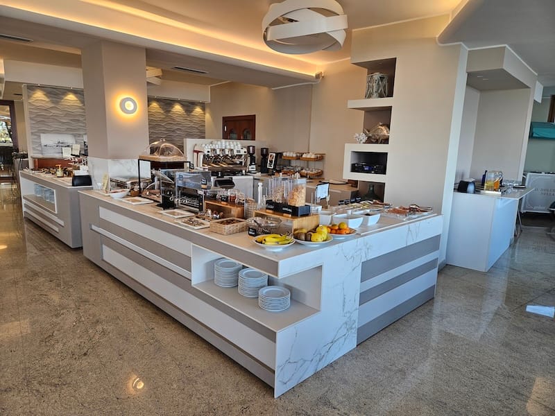 Paramotor vliegvakanties. Een goed ontbijt zorgt voor een energieke dag.